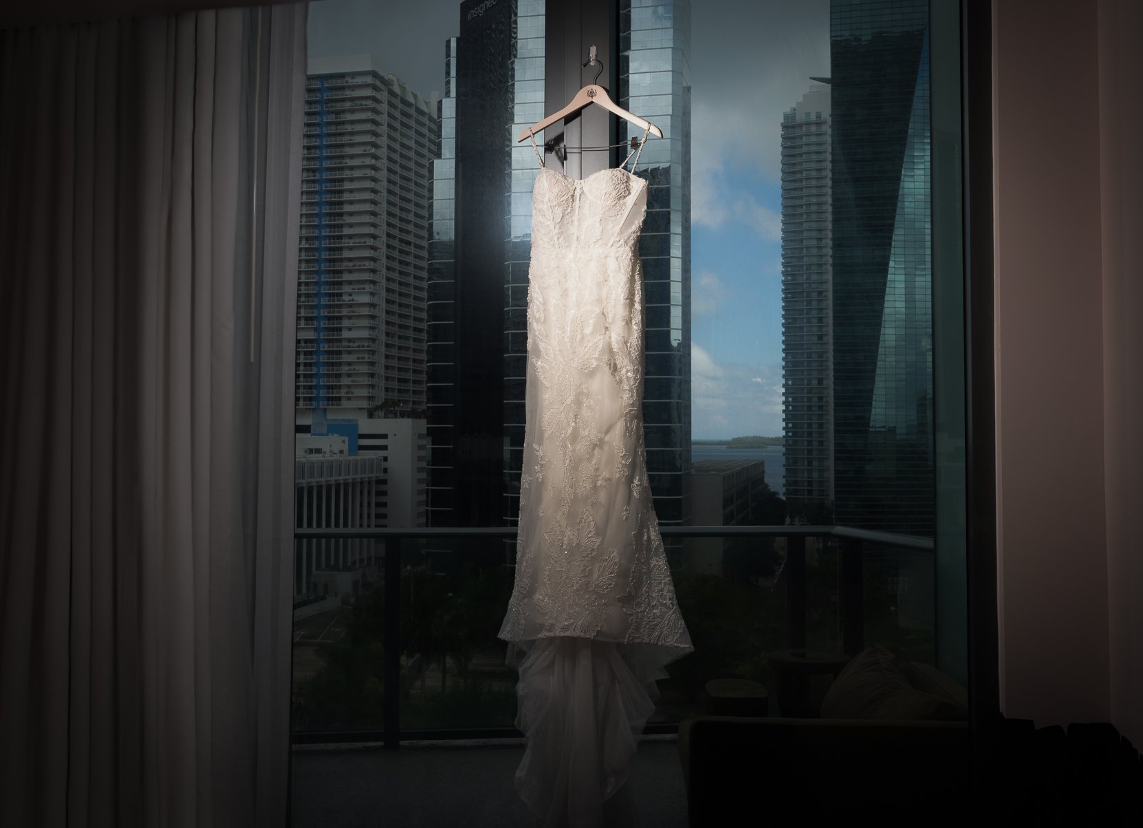 SLS Brickell Miami Wedding | Dipp Photography | Miami Wedding Photographer