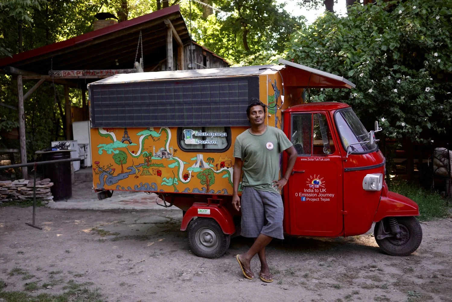 naveen-with-tuktuk