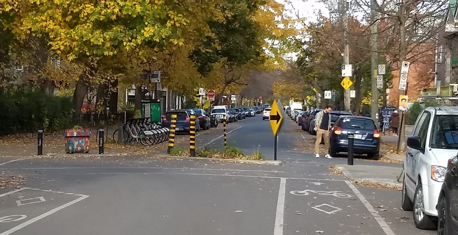 Diverters in residential street intersections prevent cars from driving through but allow passage for pedestrians and bicyclists. Photo: Jon Kaplan