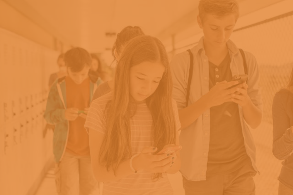 P81_SR100555_screenagers_R_23557-0842.png