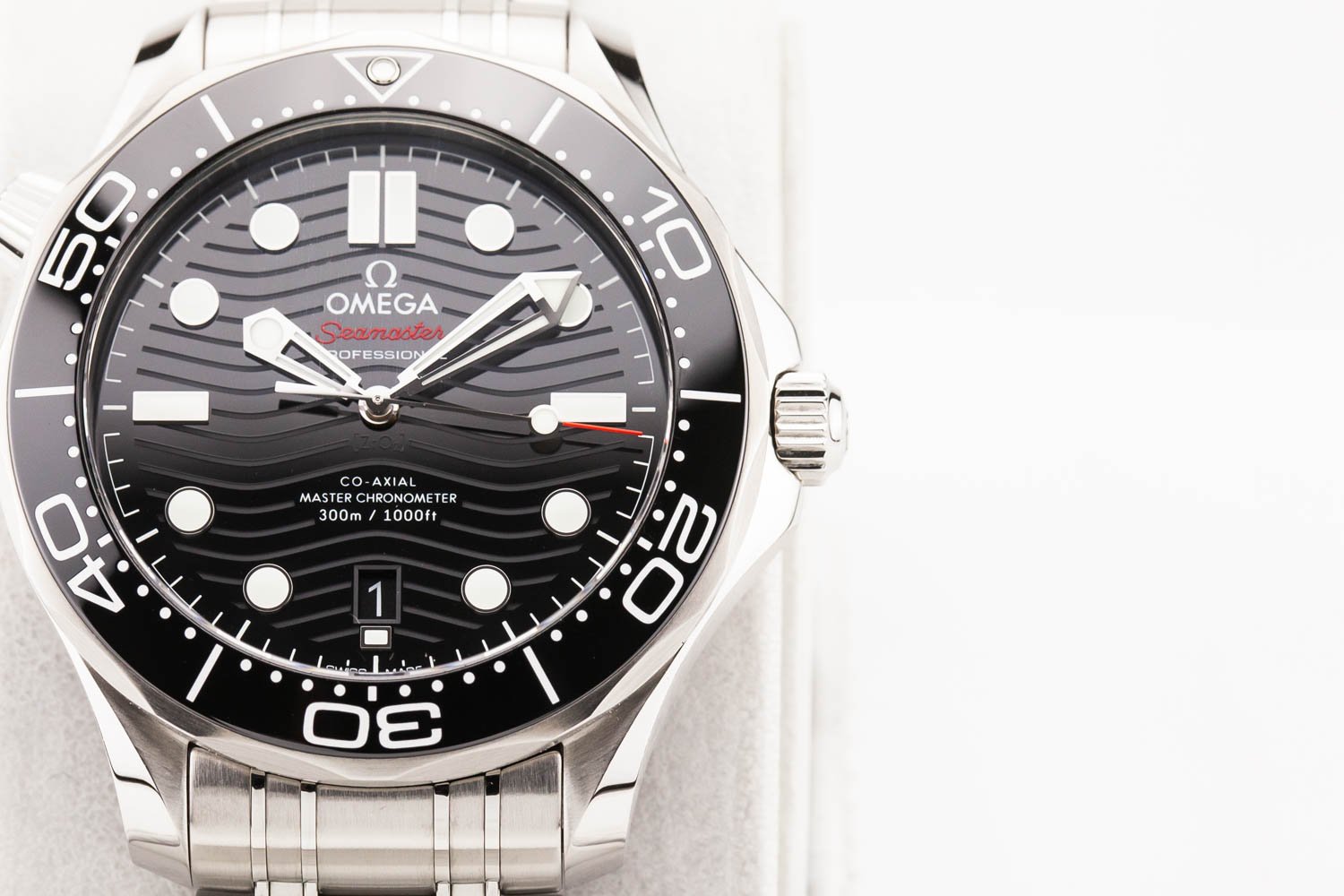 Omega Seamaster 300 Black Bracelet Mint 030226 (3 of 10).jpg