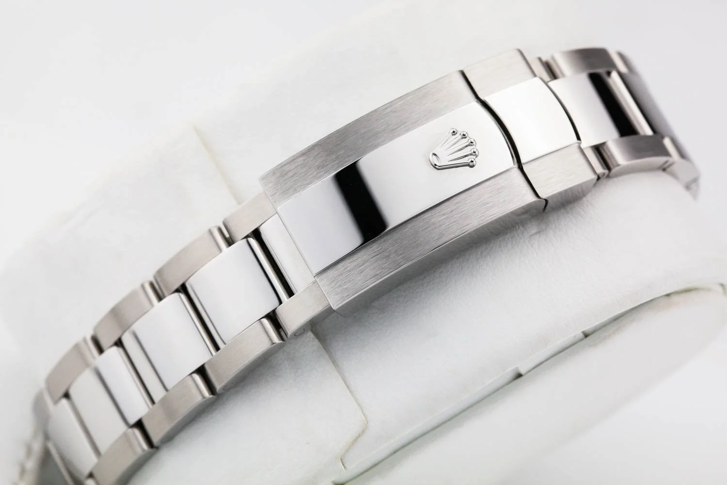 Rolex Datejust Blue Oyster NEW 033122 (8 of 10).jpg