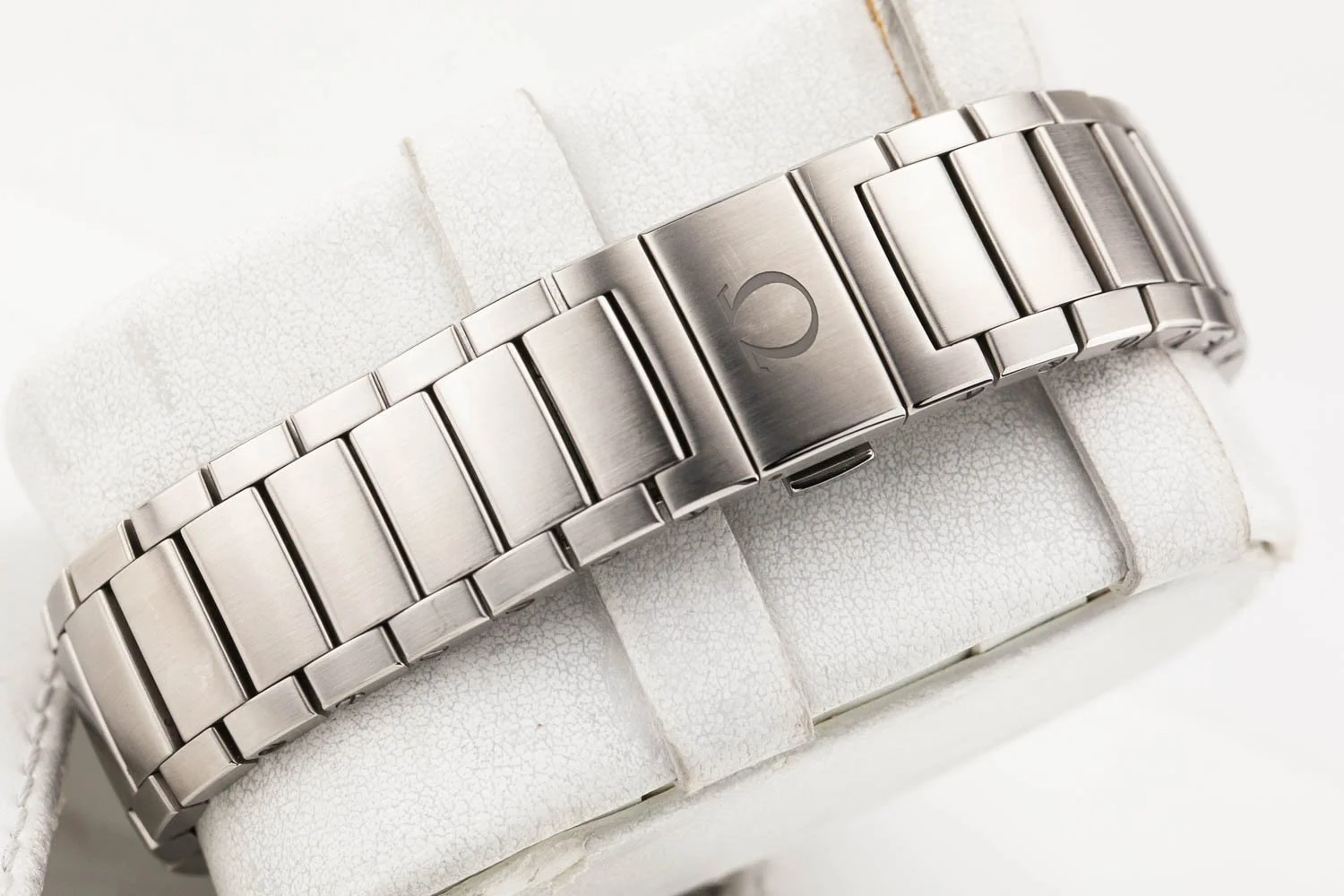 Omega Constellation Globemaster Converted PO 102026 (8 of 10).jpg