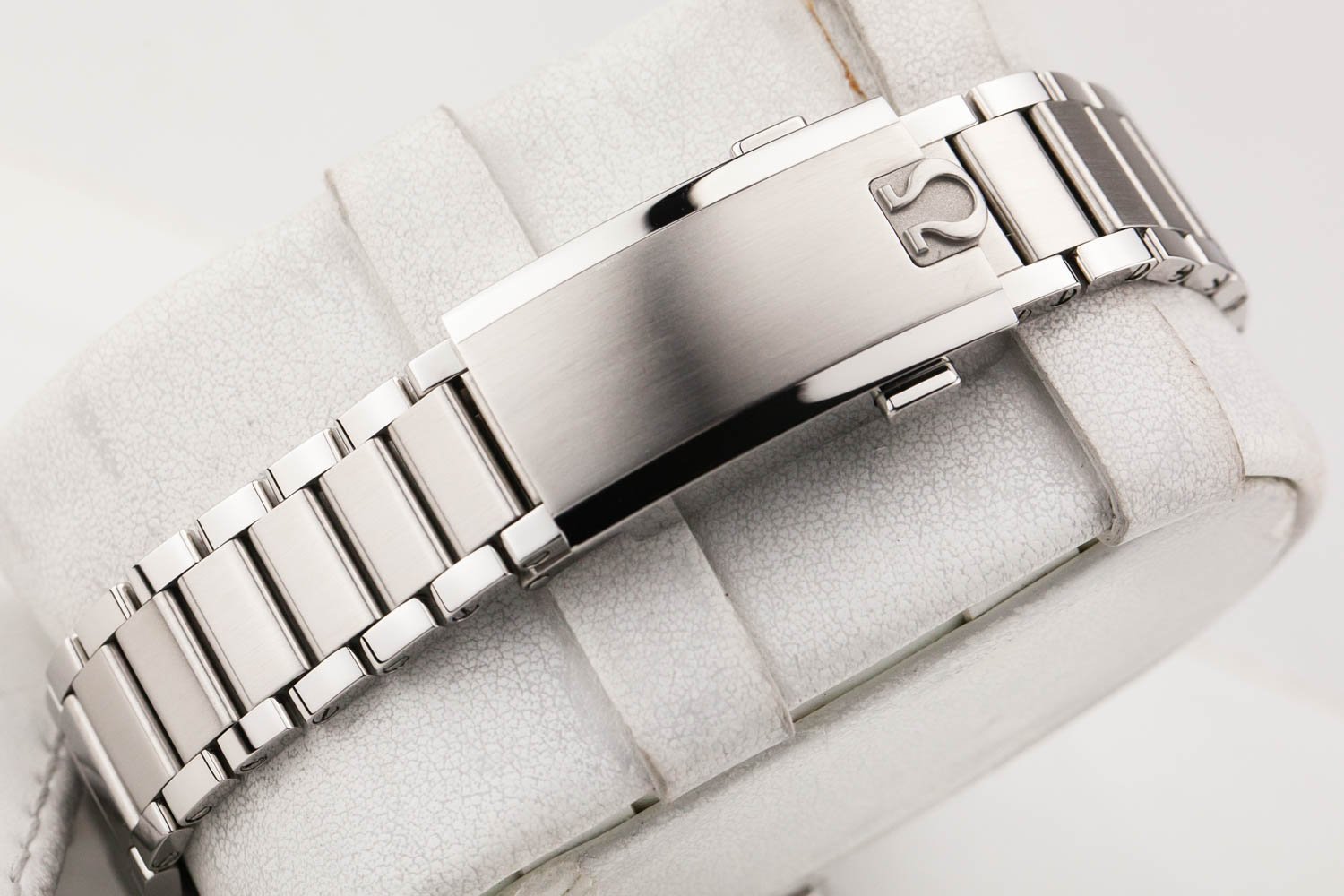 Omega Speedmaster FOIS PO 091026 (8 of 10).jpg