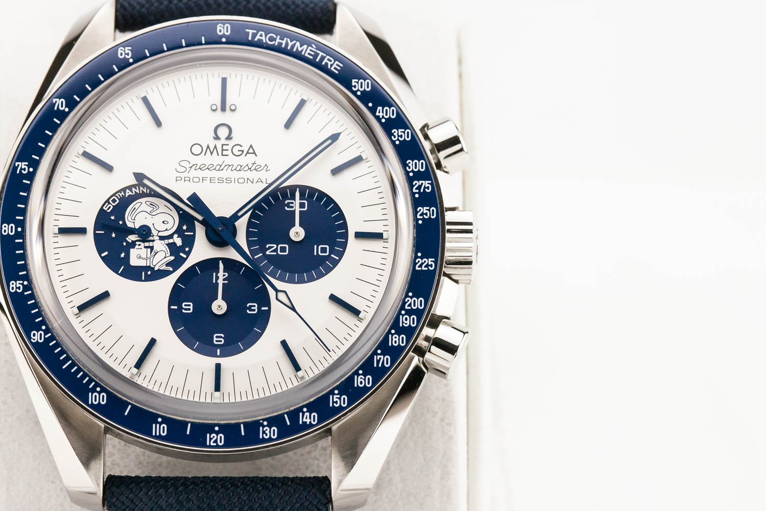 Omega Speedmaster 3861 Moonwatch Silver Snoopy PO 060525 (3 of 9).jpg