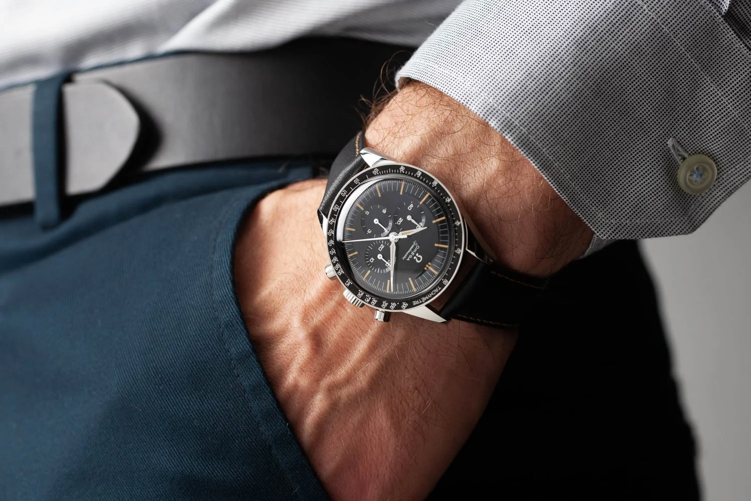 Omega Speedmaster FOIS Black Leather Strap NEW 091825 (1 of 1).jpg