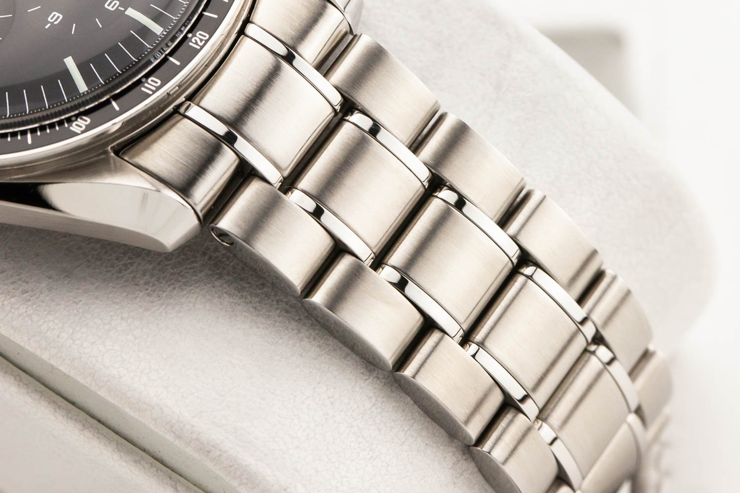 Omega Speedmaster Moonwatch 1861 Hesalite PO 071725 (7 of 10).jpg