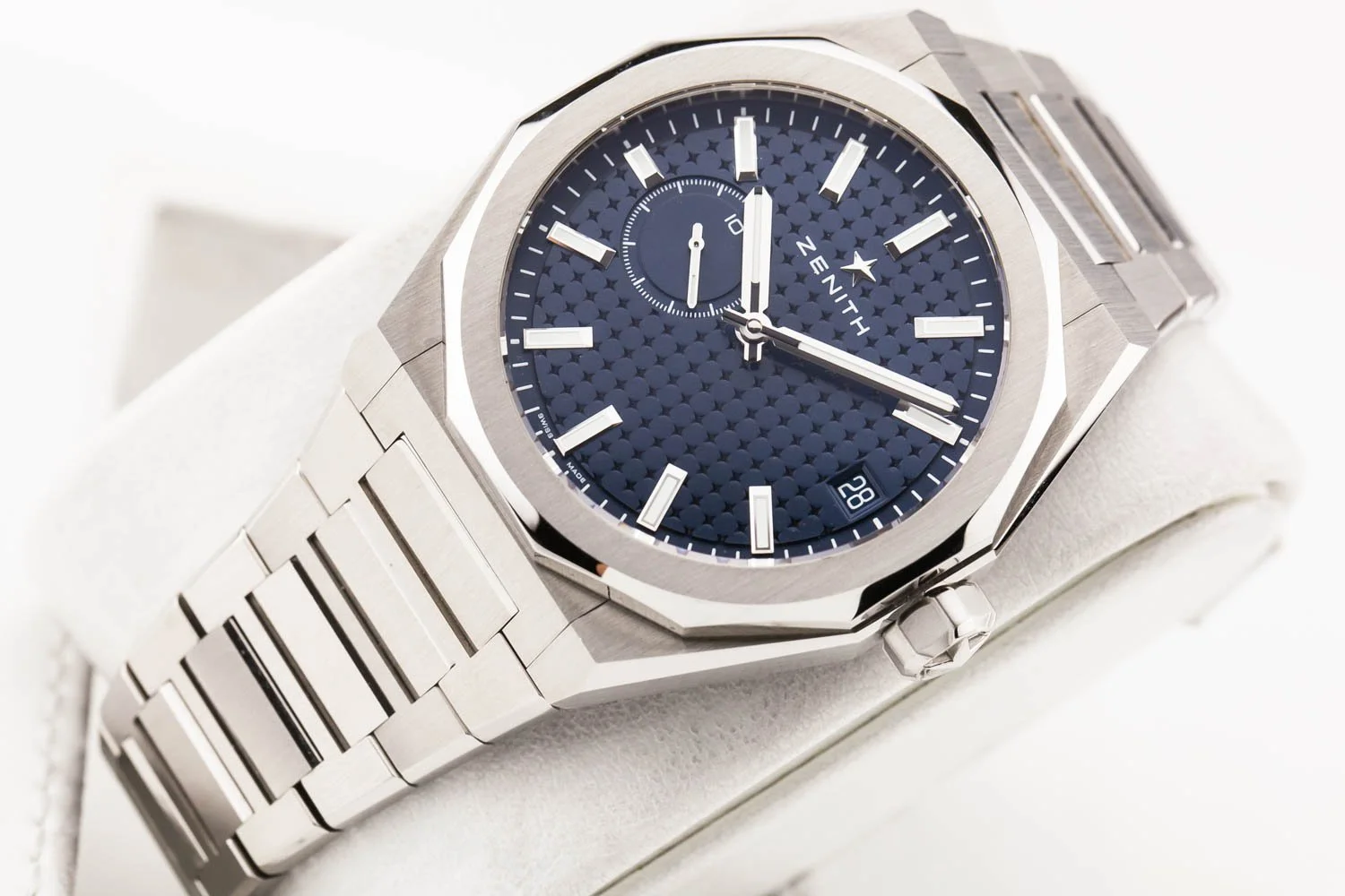 Zenith Defy Skyline Blue Dial 41mm 073125 (4 of 10).jpg