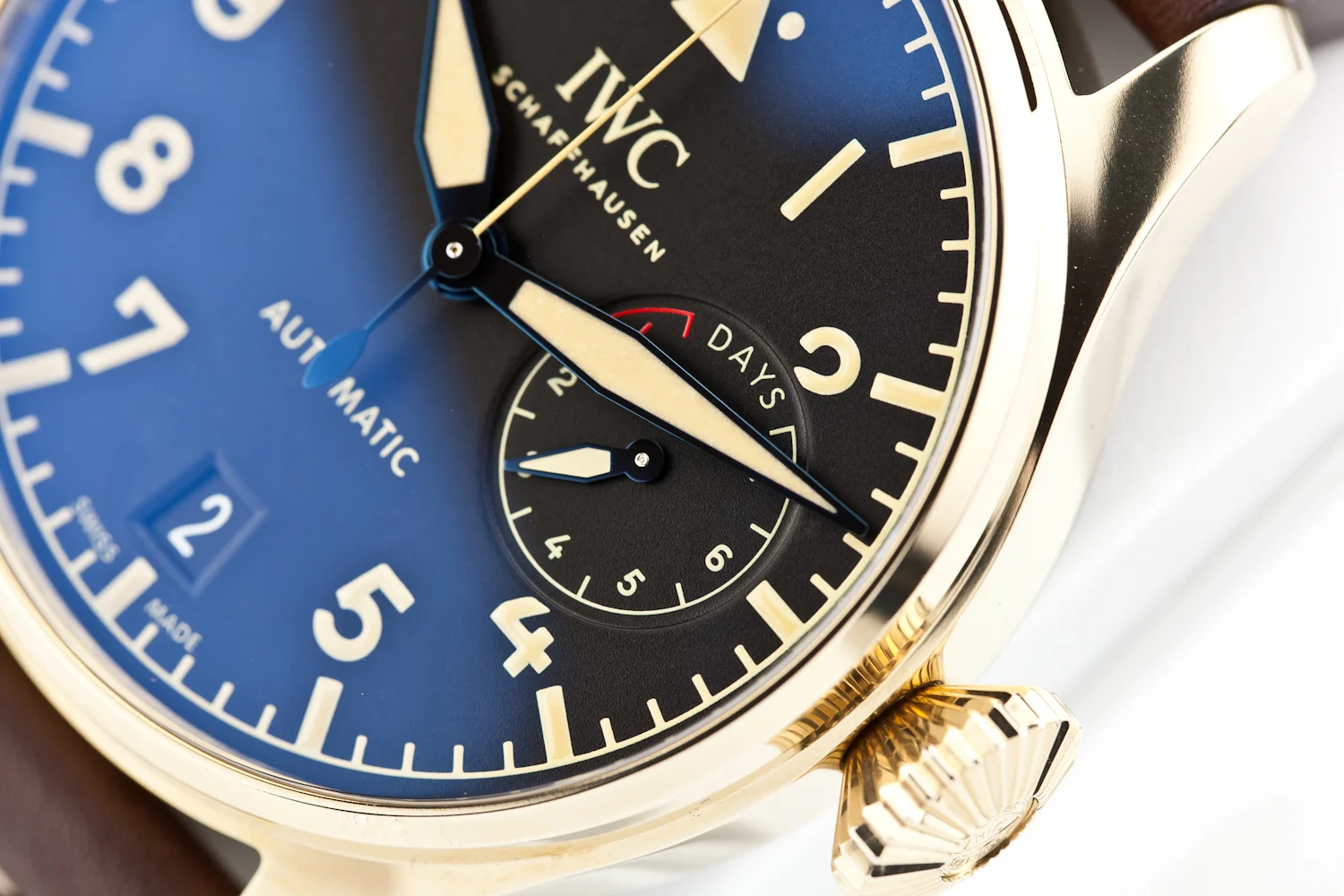 IWC Big Pilot Bronze (6 of 13).jpg