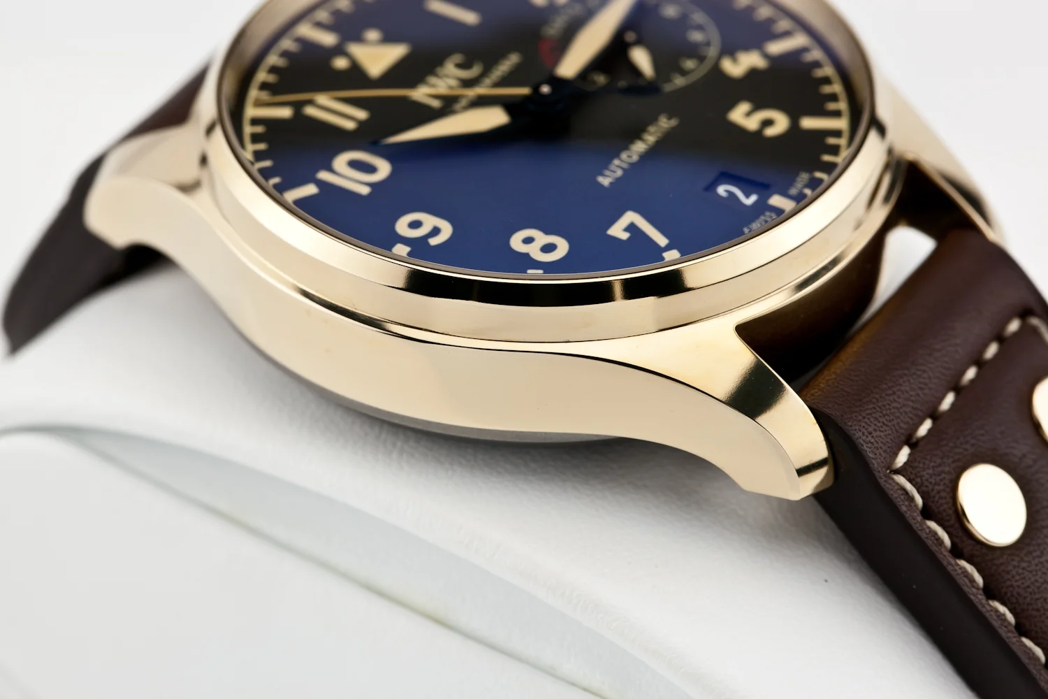 IWC Big Pilot Bronze (9 of 13).jpg