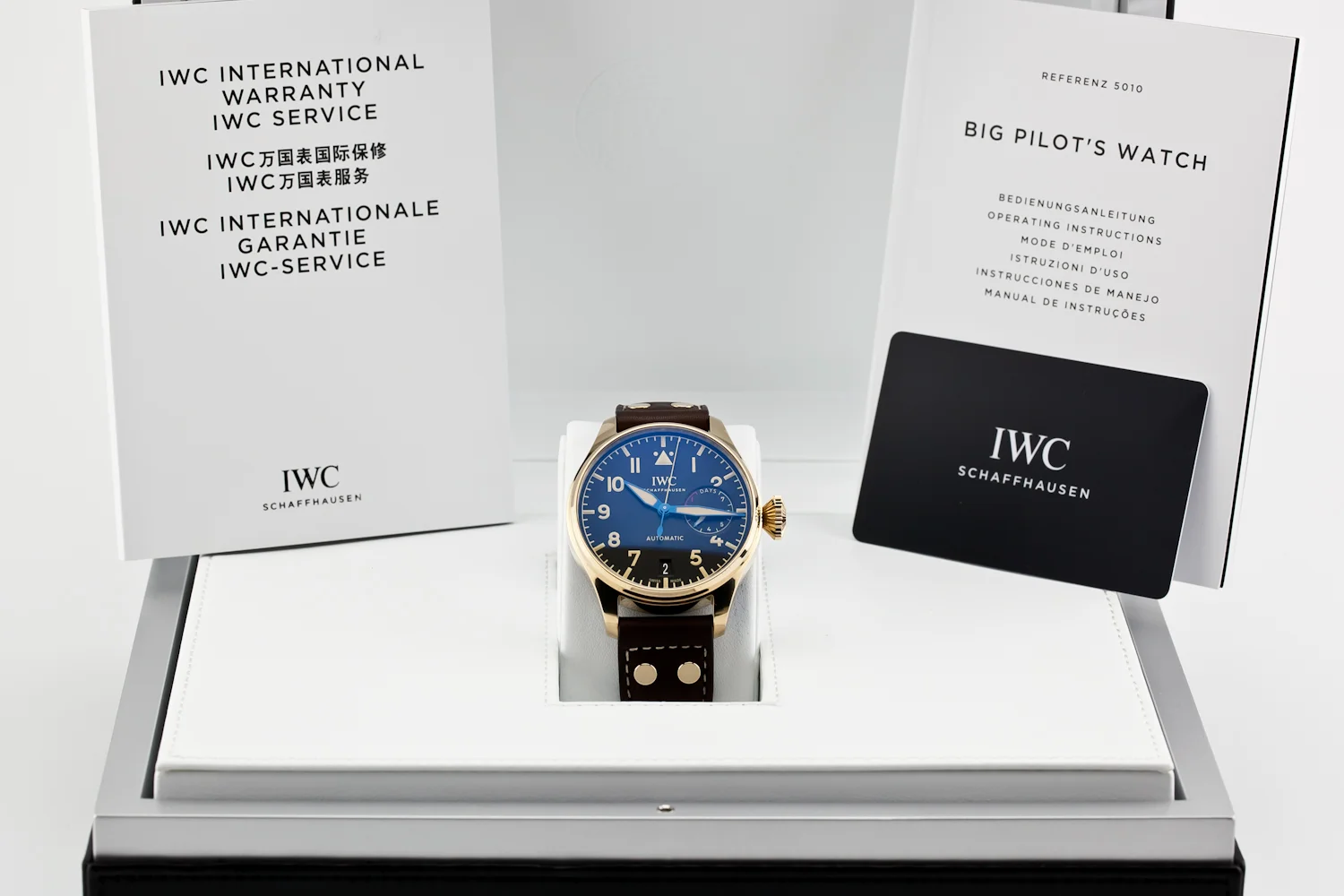 IWC Big Pilot Bronze (12 of 13).jpg