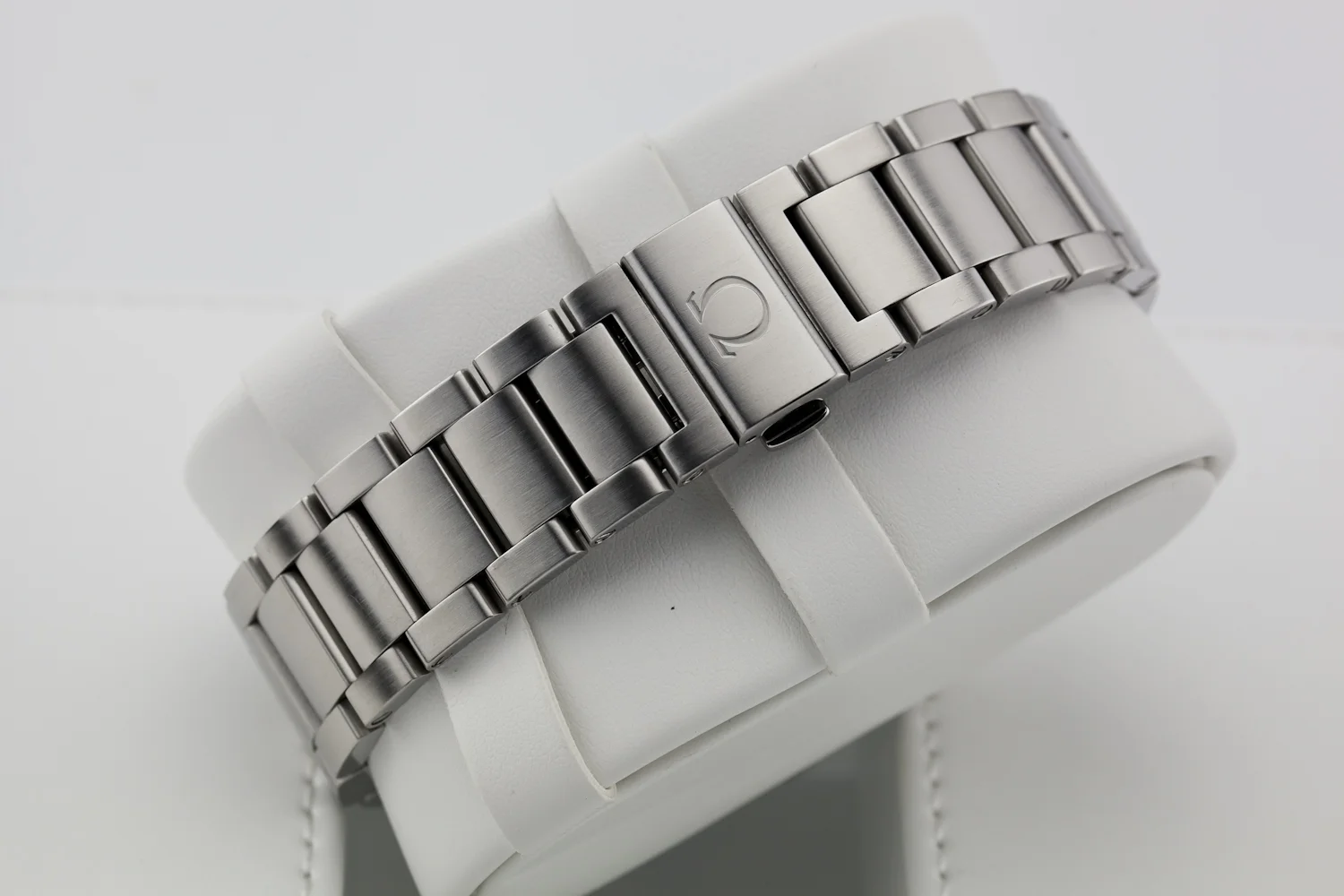 Omega Aqua Terra Skyfall 41 032919 (8 of 10).jpg