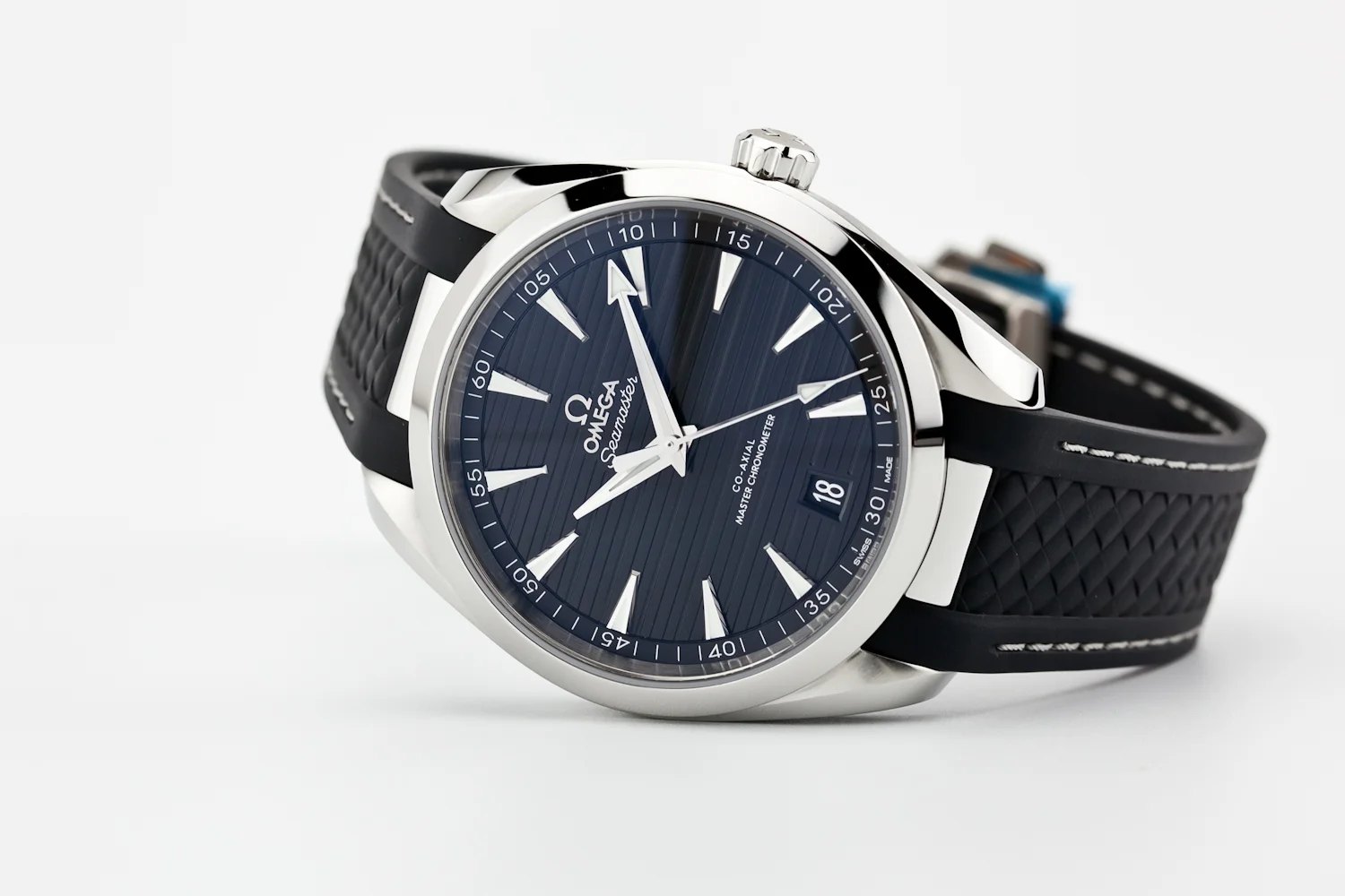 Omega Aqua Terra Black (1 of 11).jpg