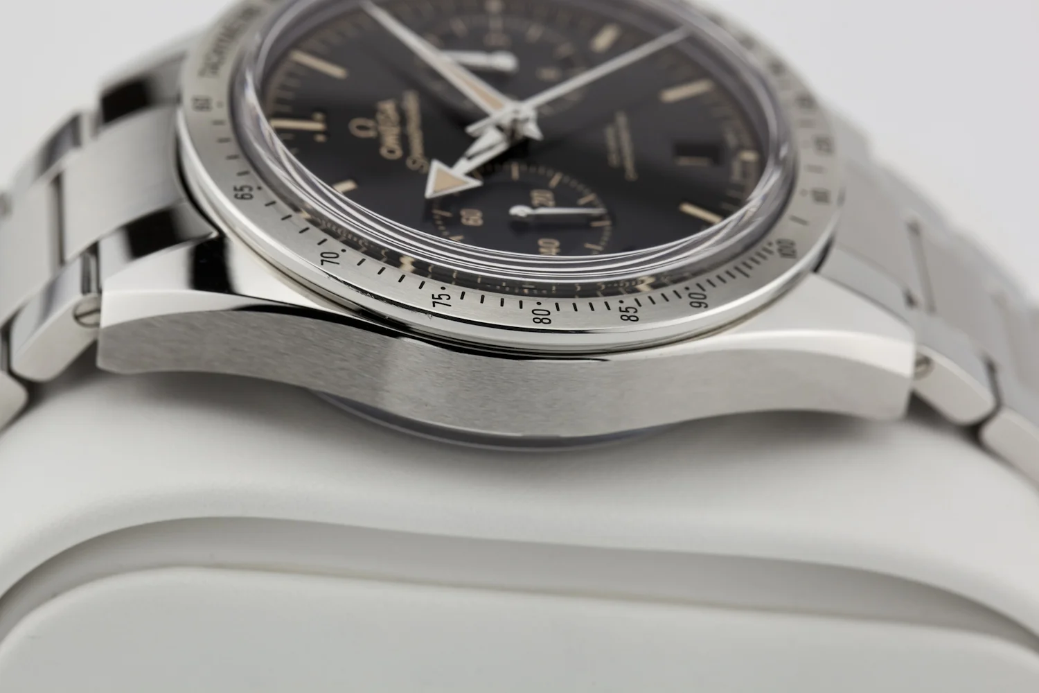 Omega Speedmaster 57 070819 (5 of 11).jpg