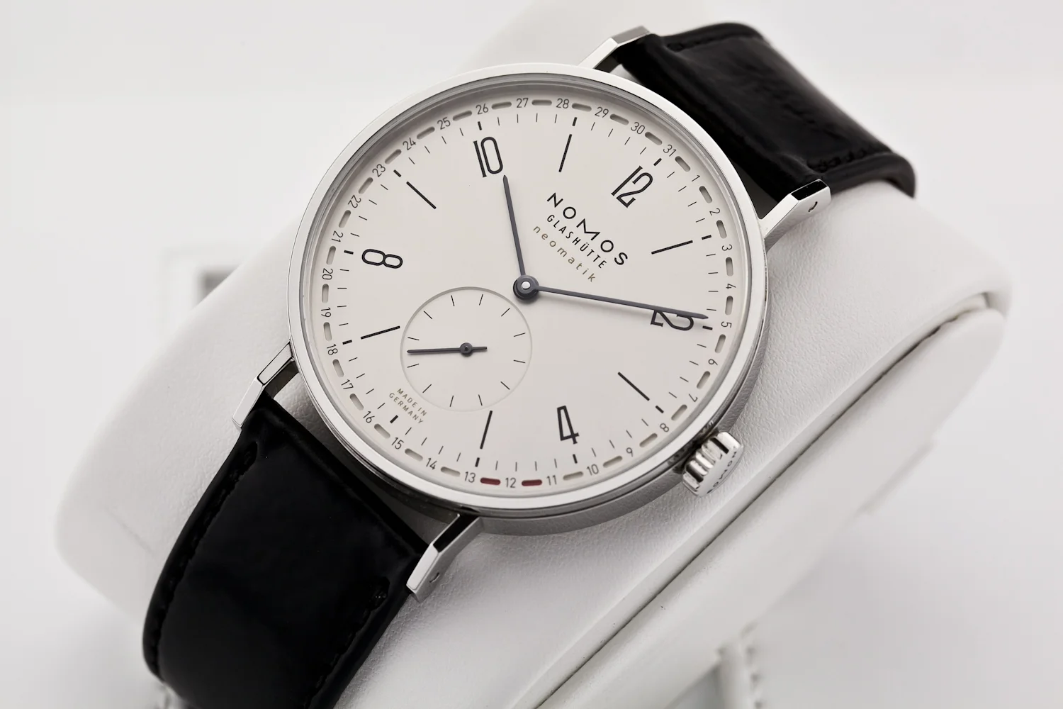 Nomos Update 41 (4 of 9).jpg