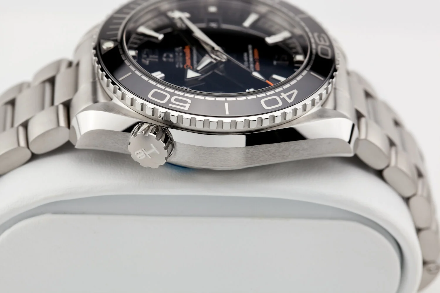 Omega Planet Ocean 43mm Black Bracelet (5 of 10).jpg