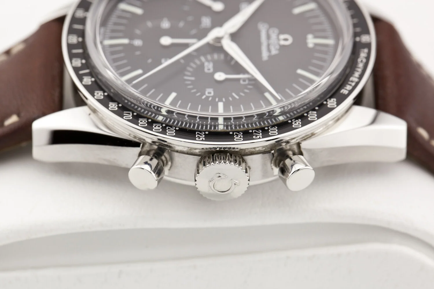 311.32.40.30.01.001 Omega Speedmaster 
