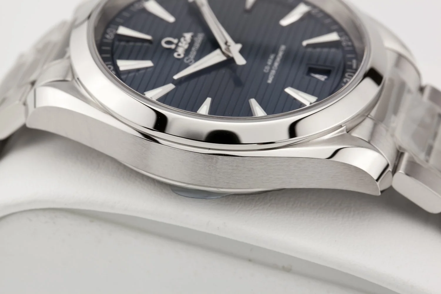 Omega Aqua Terra Blue Dial NEW-6.jpg