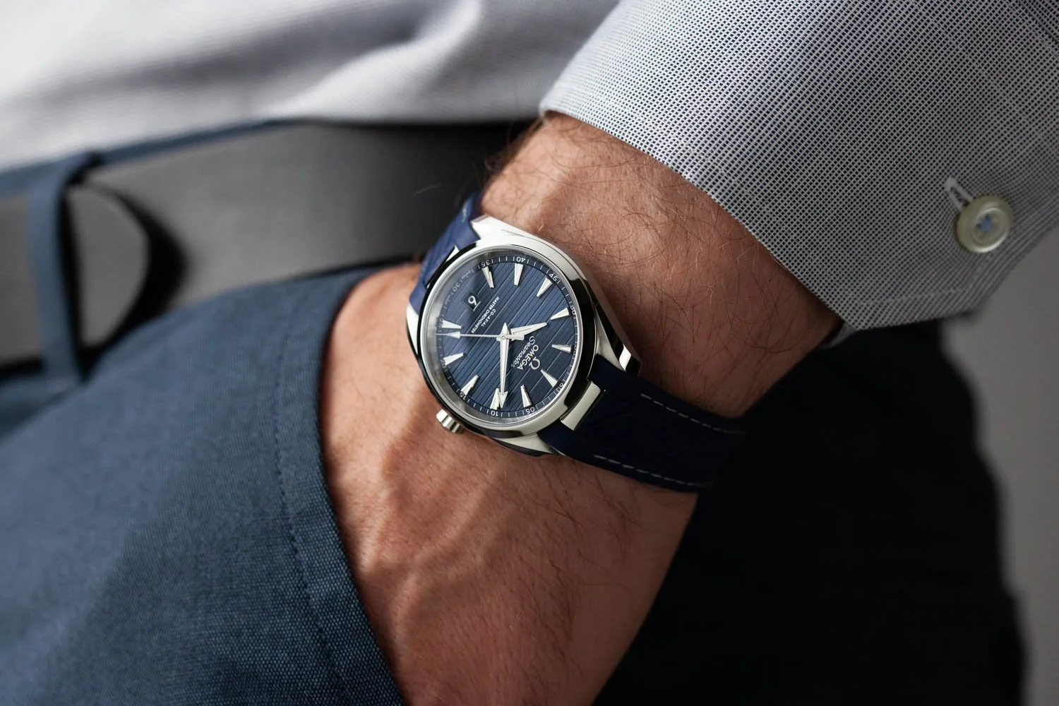 Omega Aqua Terra 8800 38mm Blue Diver NEW 062824 (10 of 10).jpg