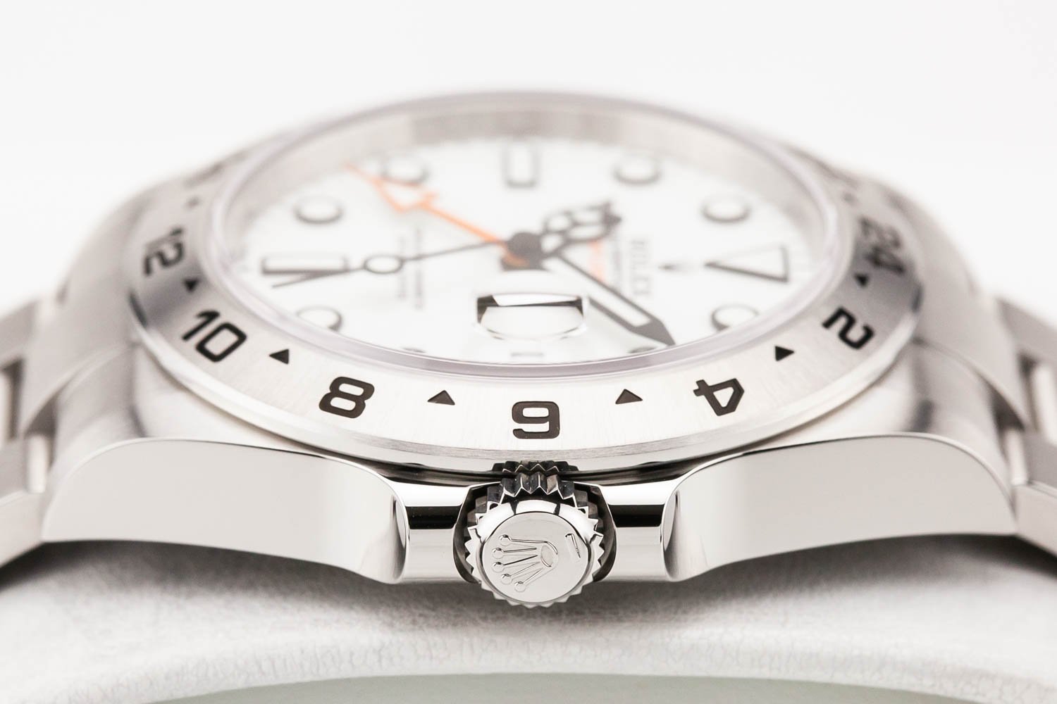 Rolex Explorer II Polar Dial NEW 226570 070225 (5 of 10).jpg
