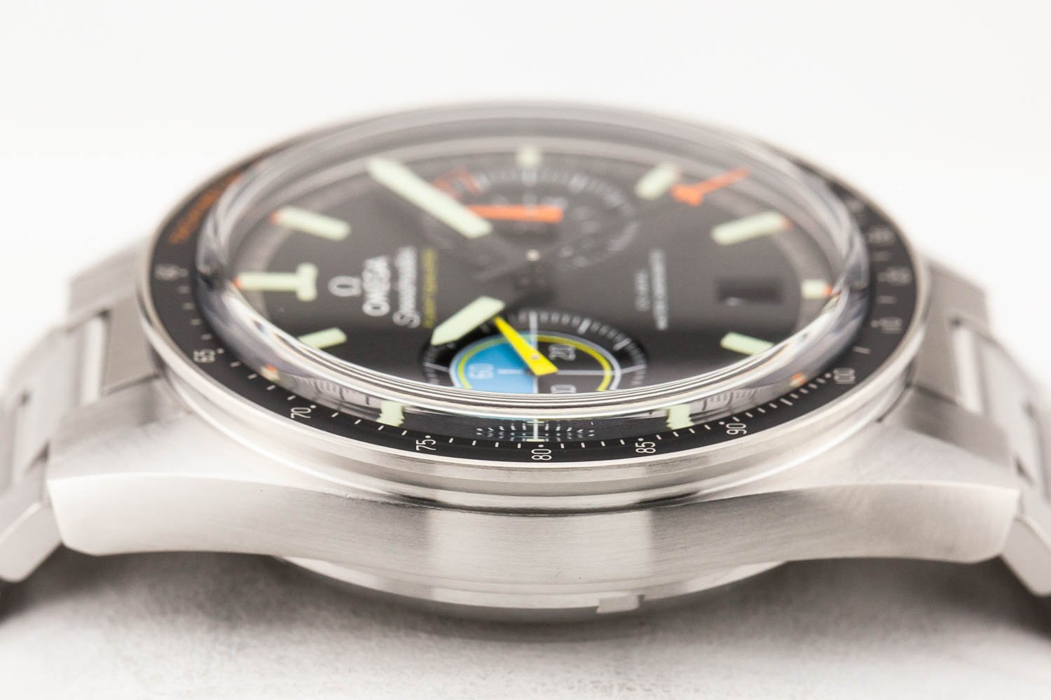 Omega Speedmaster Pilot NEW 072125 (7 of 11).jpg