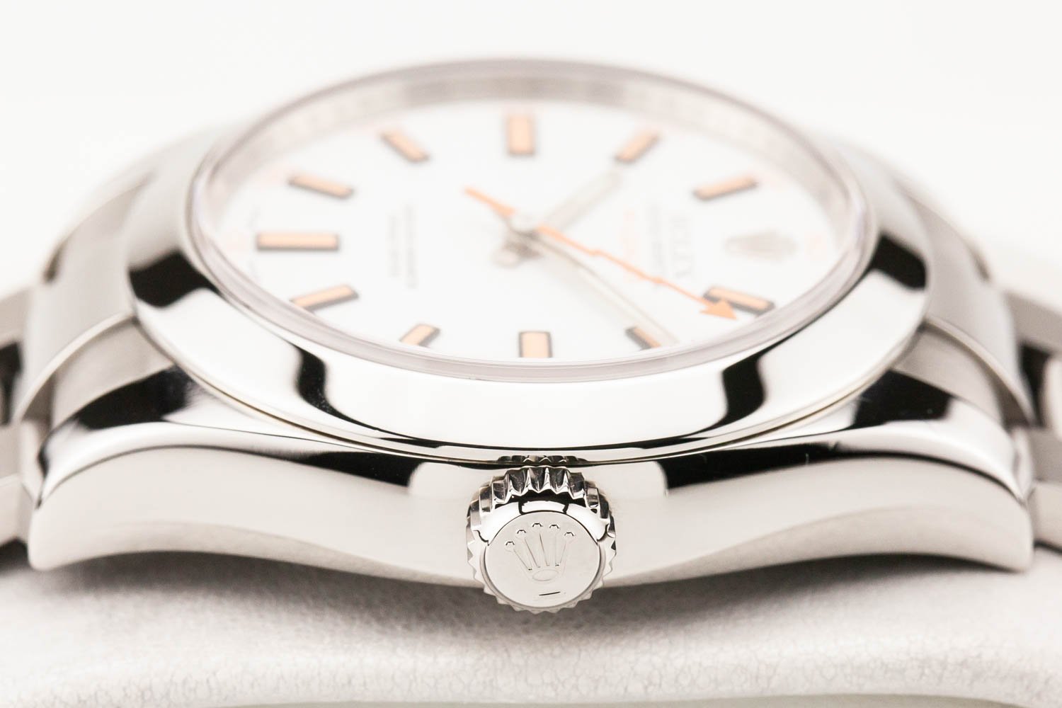 Rolex Milgauss White Dial V-Serial PO 051426 (5 of 10).jpg