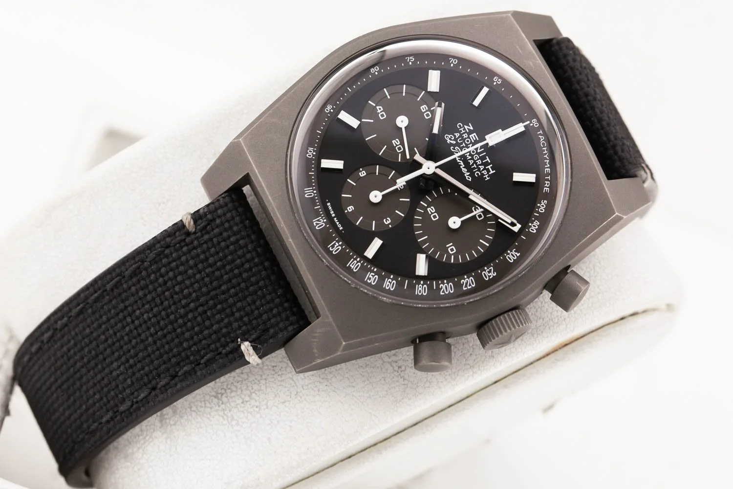 Zenith Chronmaster Revival Shadow PO 091426 (4 of 9).jpg