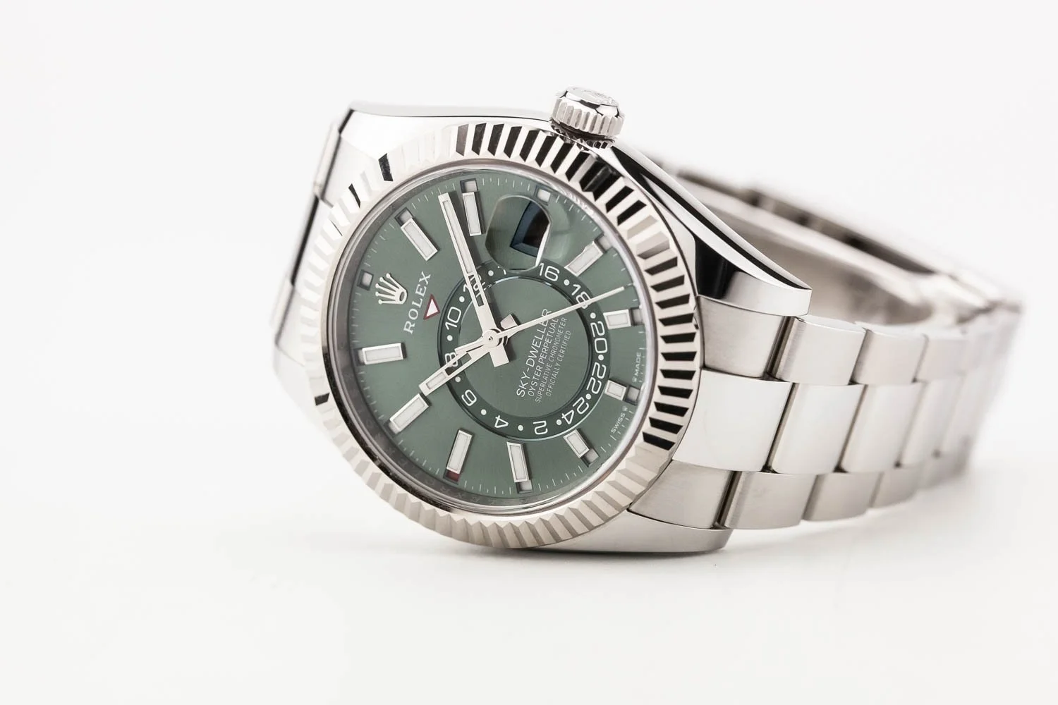 Rolex Sky-Dweller Green Dial PO 336934 091526 (1 of 10).jpg