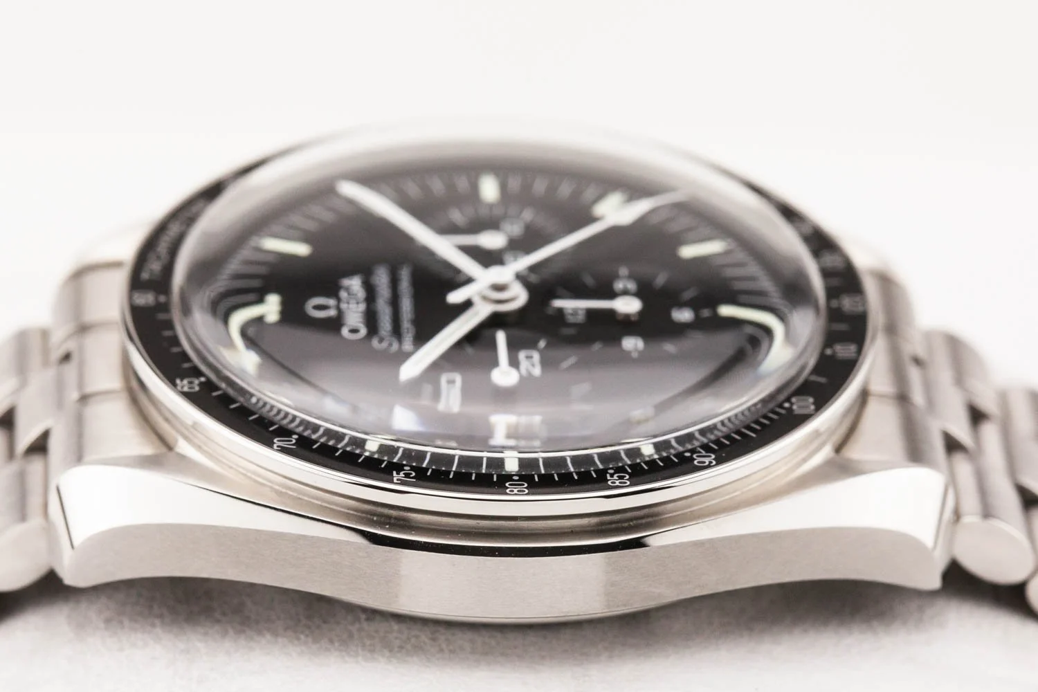 Omega Speedmaster Moonwatch 3861 Hesalite PO 092325 (6 of 10).jpg