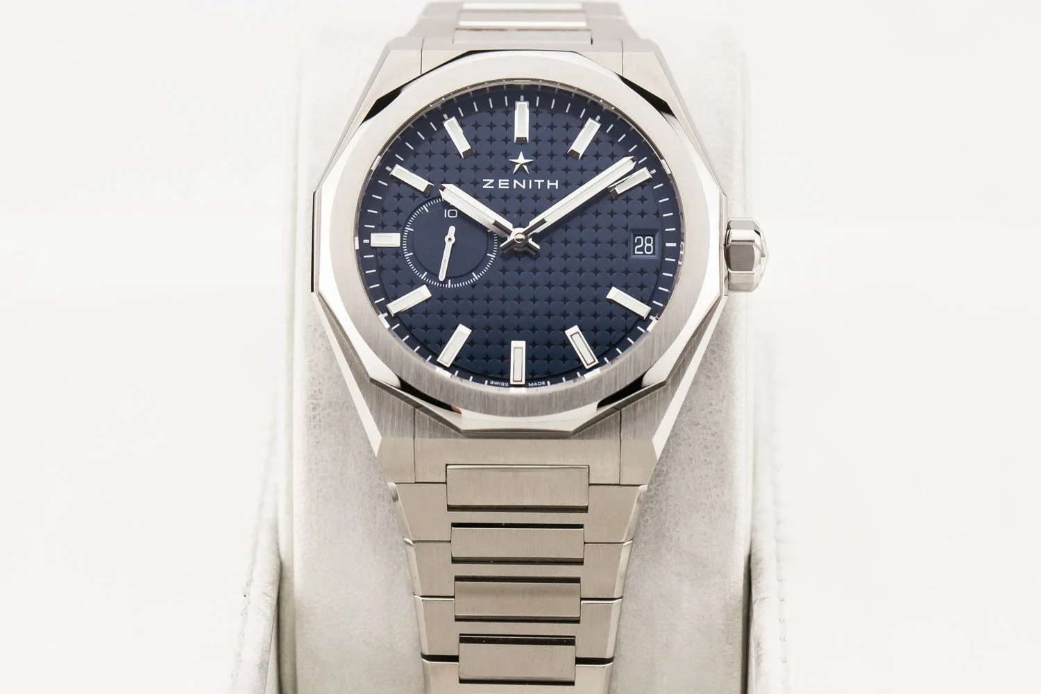 Zenith Defy Skyline Blue Dial 41mm 073125 (2 of 10).jpg