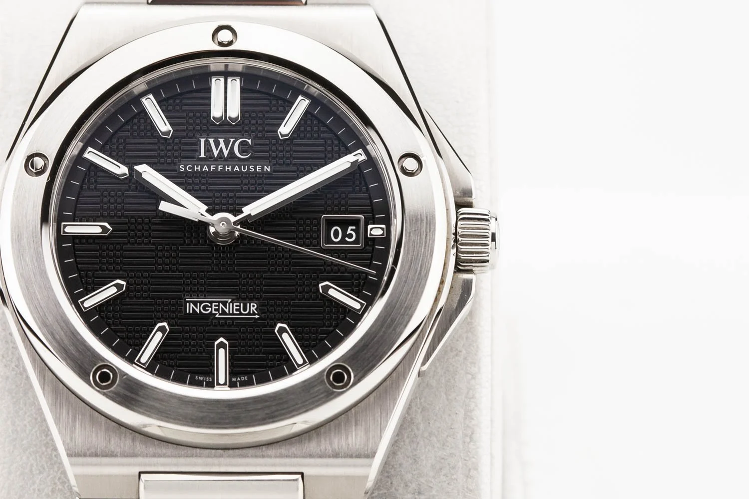 IWC Ingenieur Black Dial PO IW328901 030526 (3 of 10).jpg