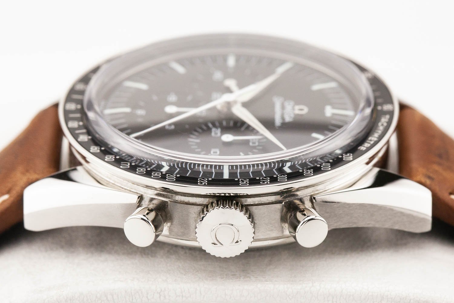 Omega Speedmaster FOIS Numbered Edition PO 031926 (5 of 9).jpg