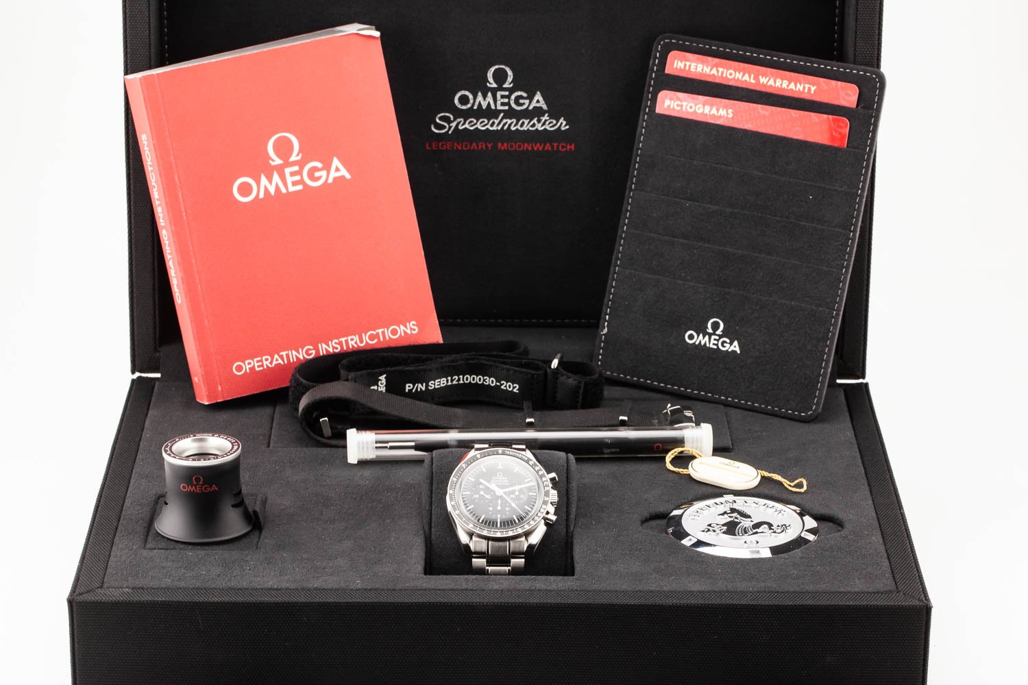 Omega Speedmaster Moonwatch 1861 Hesalite PO 071725 (10 of 10).jpg