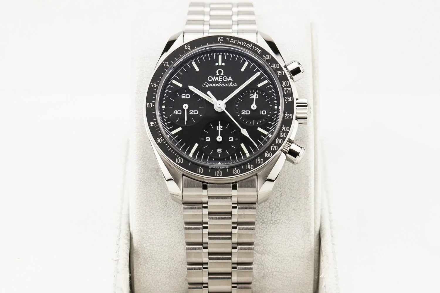 Omega Speedmaster 38 Sapphire Chronograph NEW 091526 (2 of 11).jpg