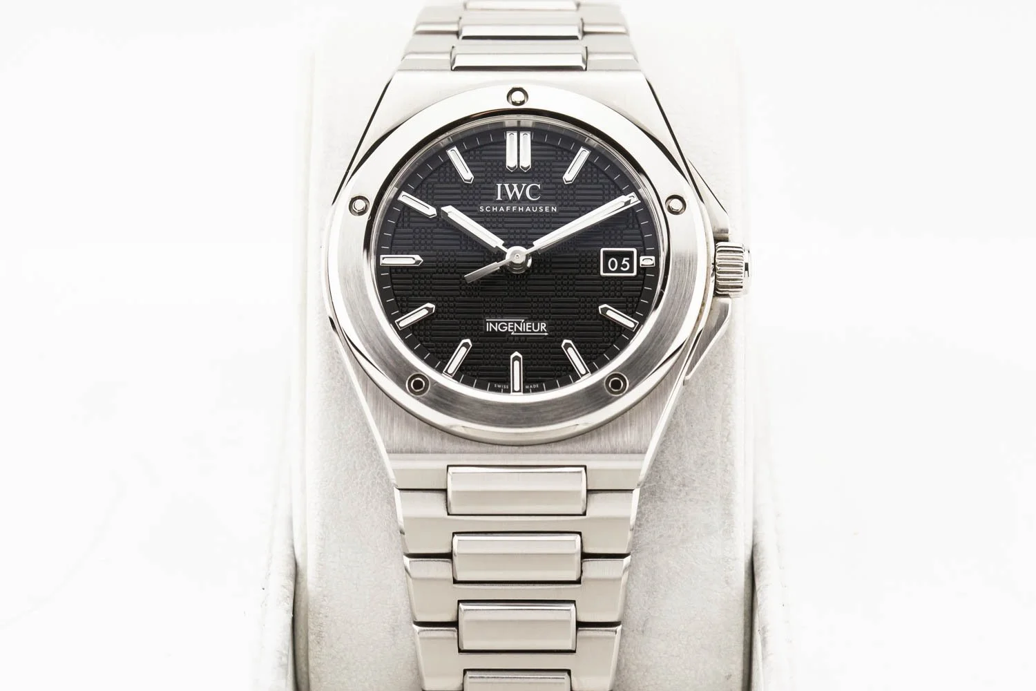 IWC Ingenieur Black Dial PO IW328901 030526 (2 of 10).jpg