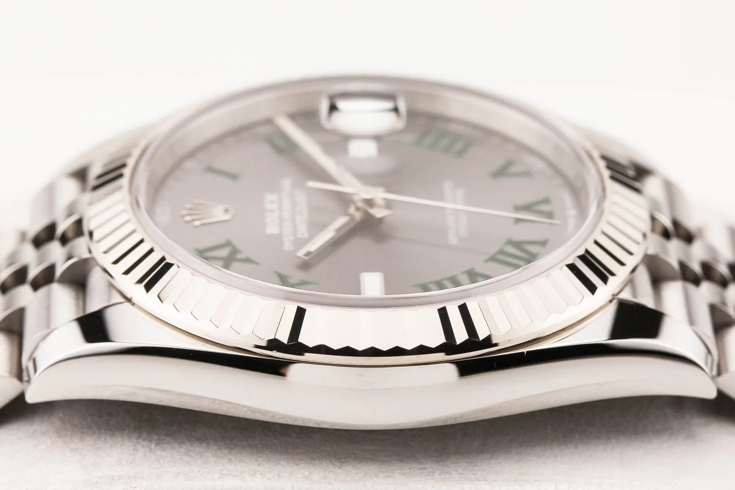 Rolex Datejust 41 Wimbledon Fluted Jubilee PO 126334 033126 (6 of 10).jpg