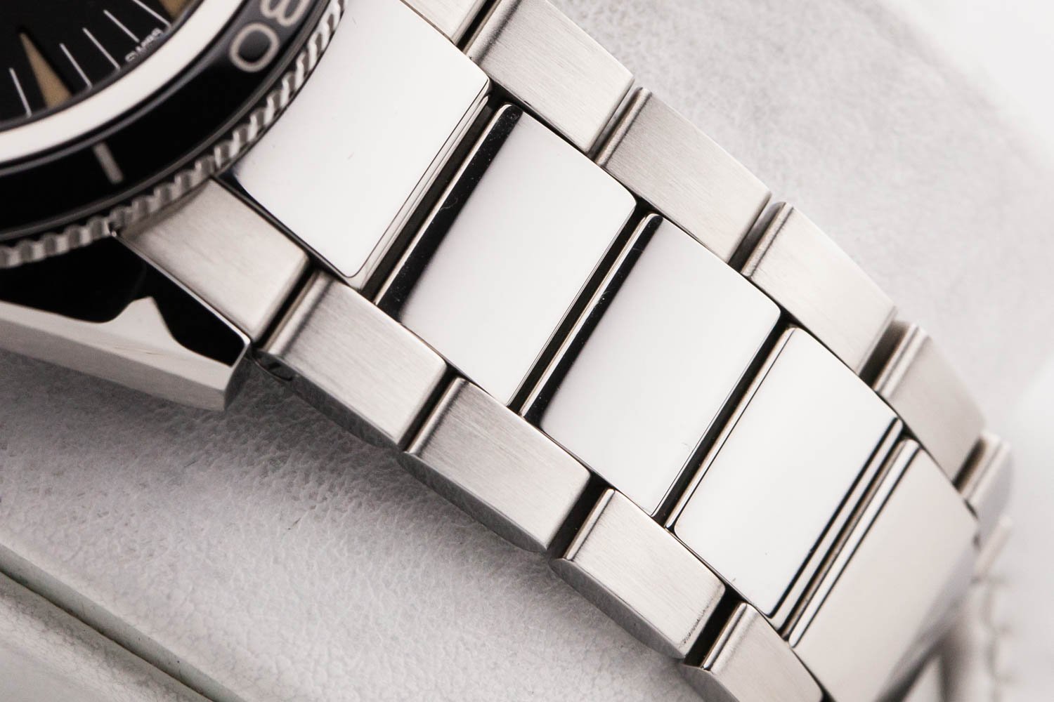 Omega Seamaster 300 Heritage Liquidmetal PO 051625 (7 of 10).jpg