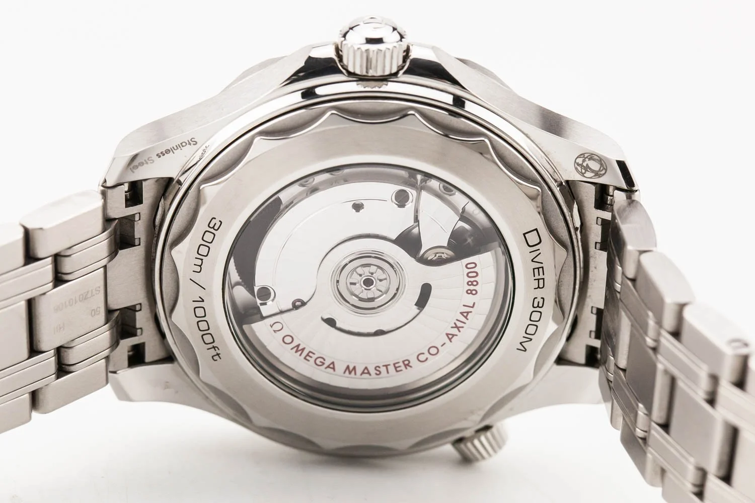 Omega Seamaster 300M Green Wave Bracelet PO 112625 (9 of 10).jpg