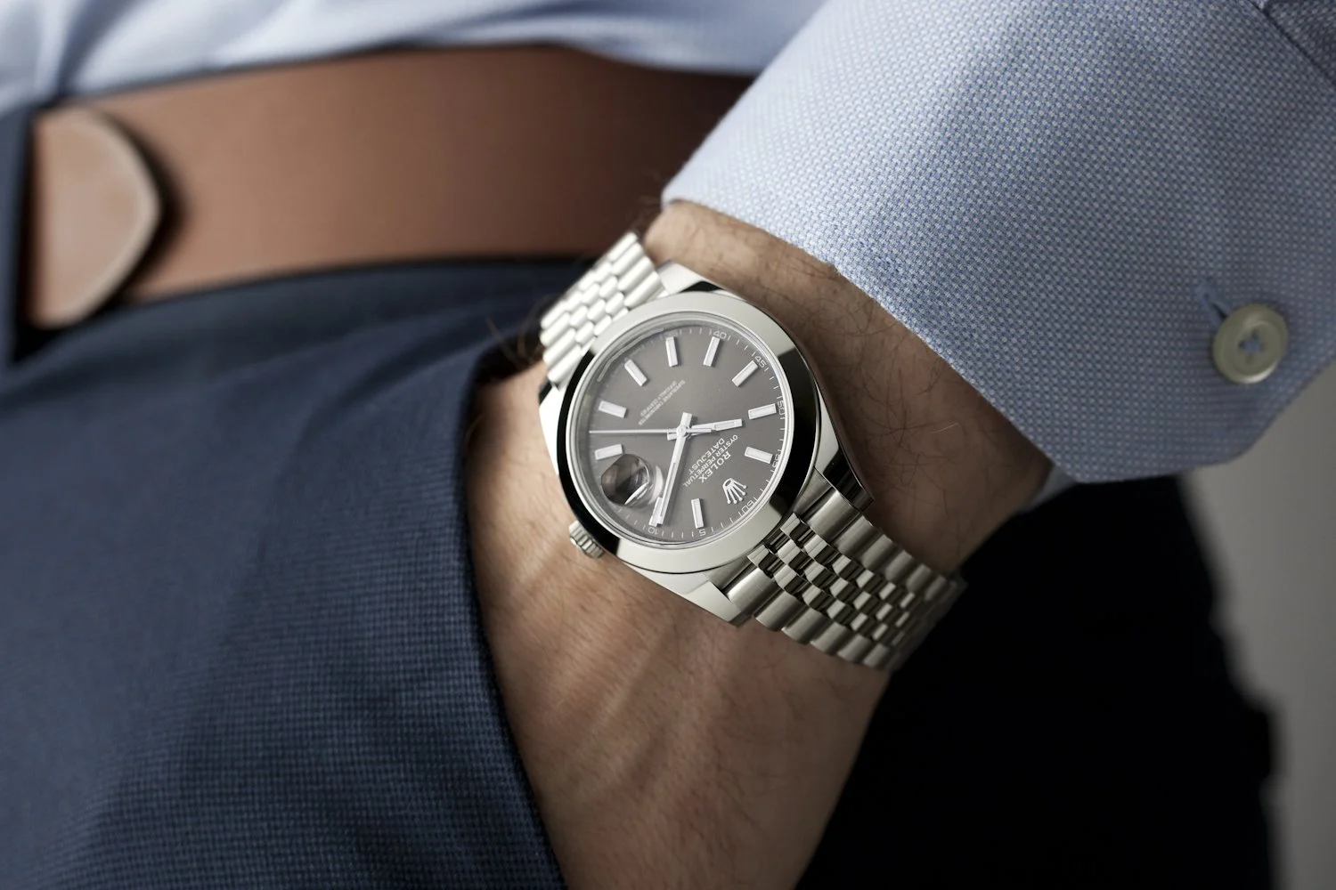 Rolex Datejust 41 Rhodium Grey Smooth Jubilee 126300 082423.jpg