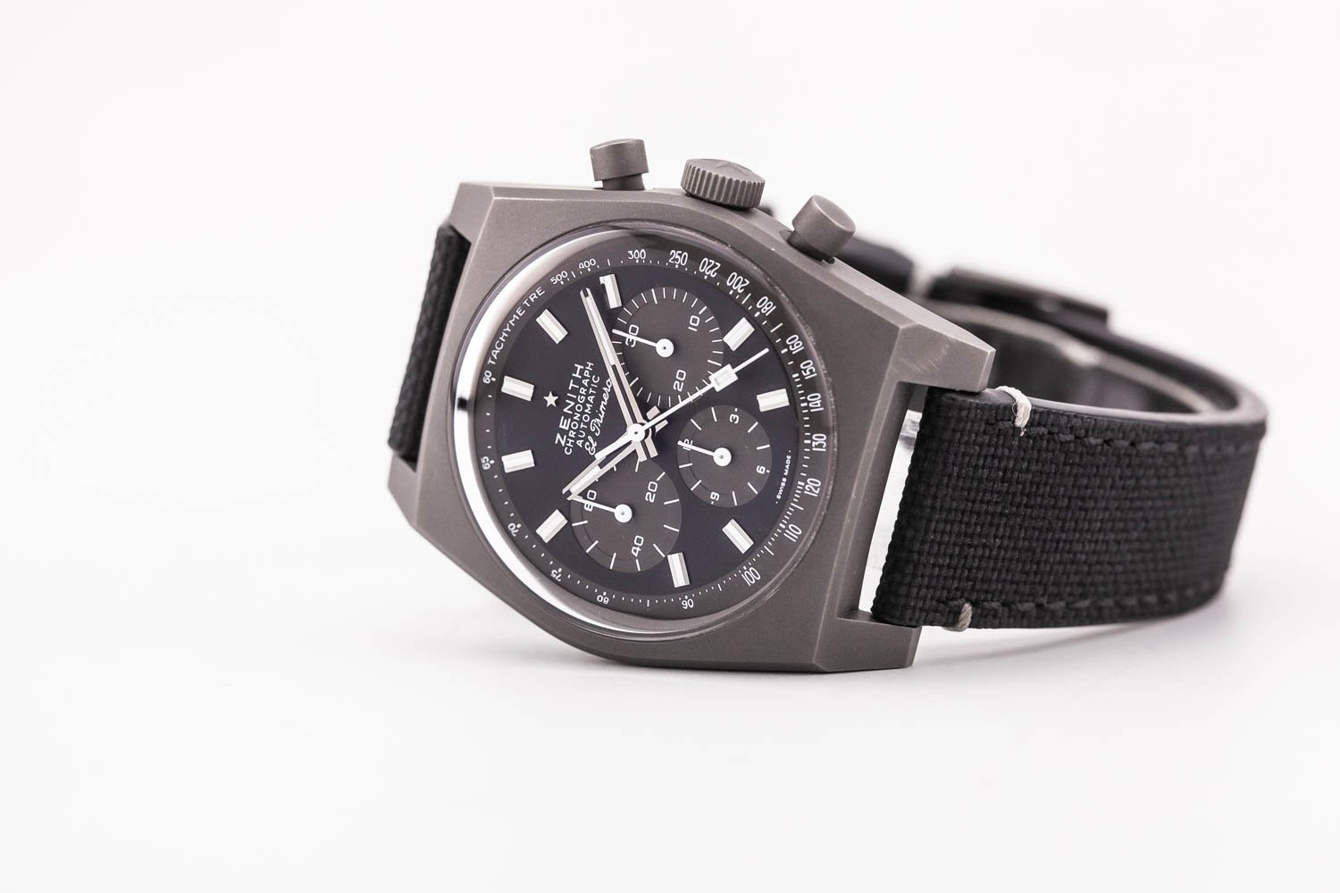 Zenith Chronmaster Revival Shadow PO 091426 (1 of 9).jpg