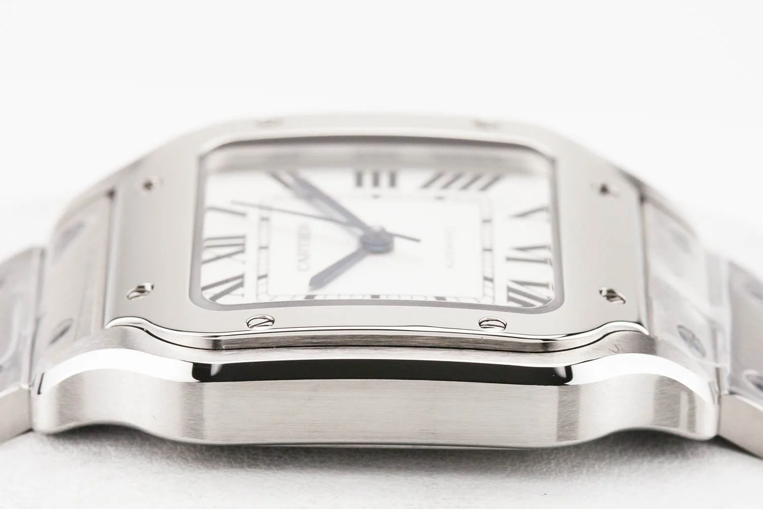 Cartier Santos de Cartier Medium NEW STICKERED WSSA0029 052325 (6 of 10).jpg