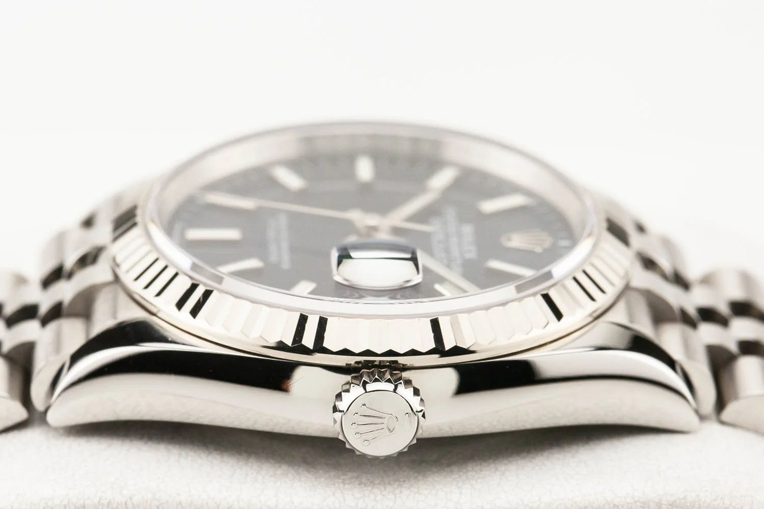 Rolex Datejust 36 Blue Fluted Jubilee PO 126234 092226 (5 of 10).jpg