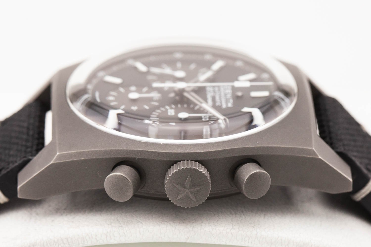 Zenith Chronmaster Revival Shadow PO 091426 (5 of 9).jpg
