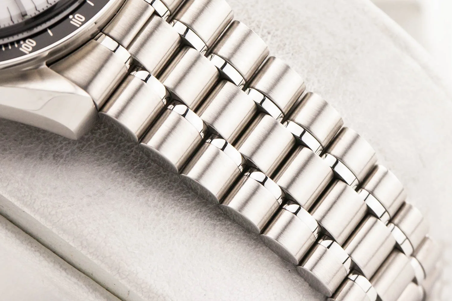 Omega Speedmaster Moonwatch 3861 White Mint 040226 (7 of 10).jpg