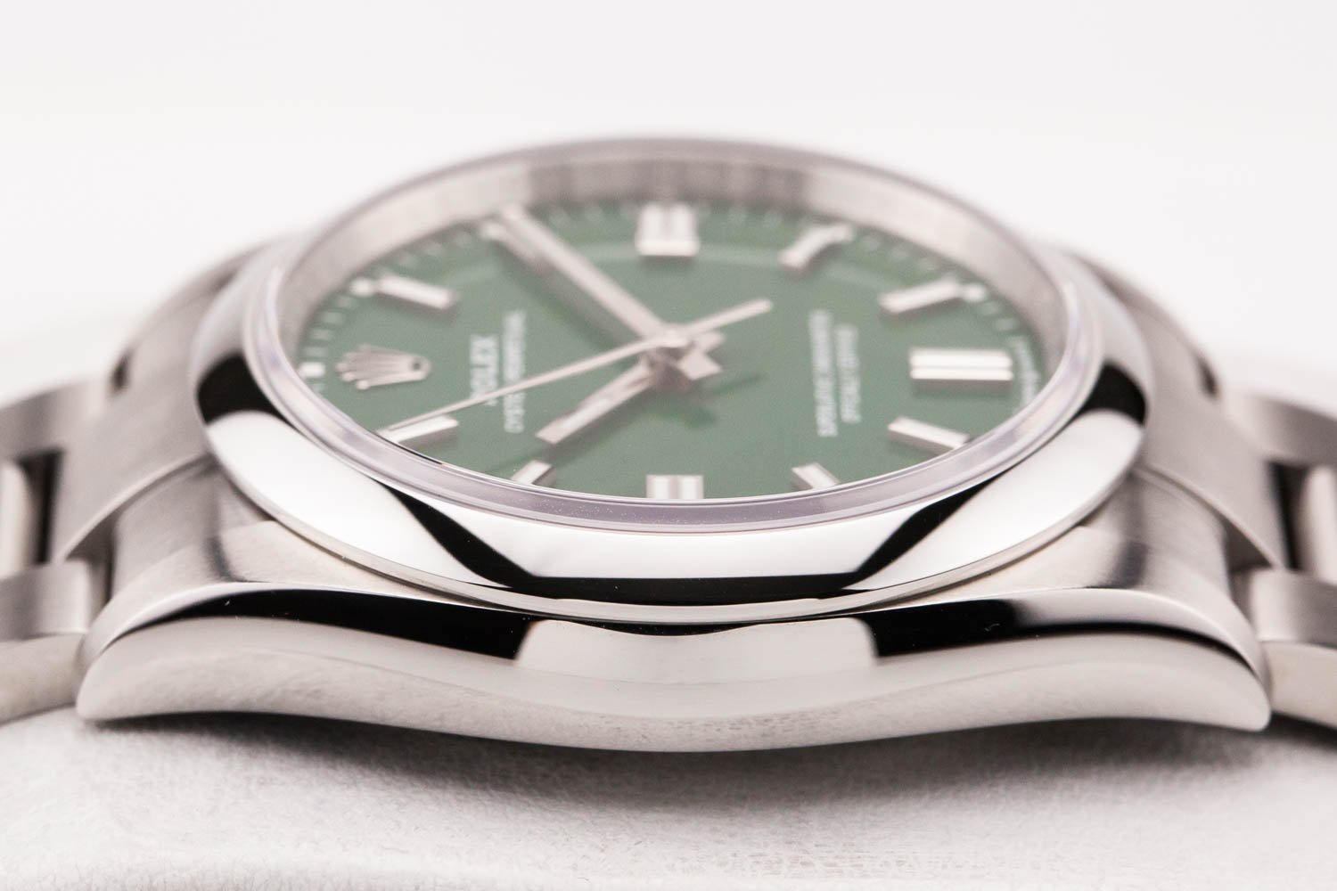 Rolex Oyster Perpetual 36 Green Dial NEW 126000 070825 (7 of 11).jpg