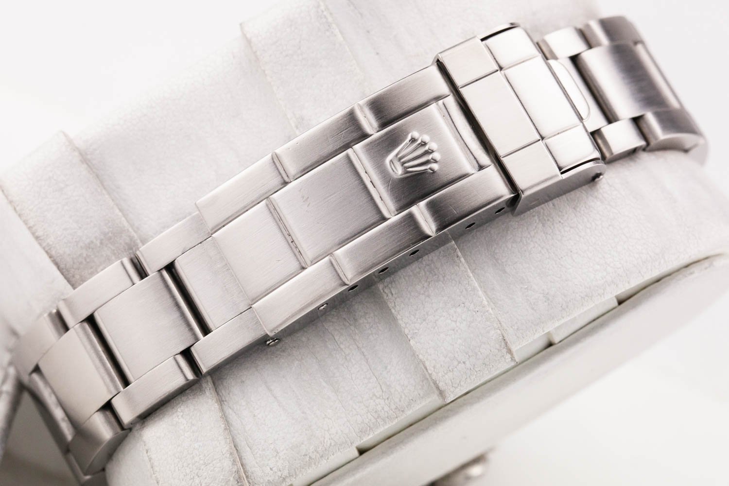 Rolex Submariner Date 40mm Y-Serial 16610 012126 (8 of 9).jpg