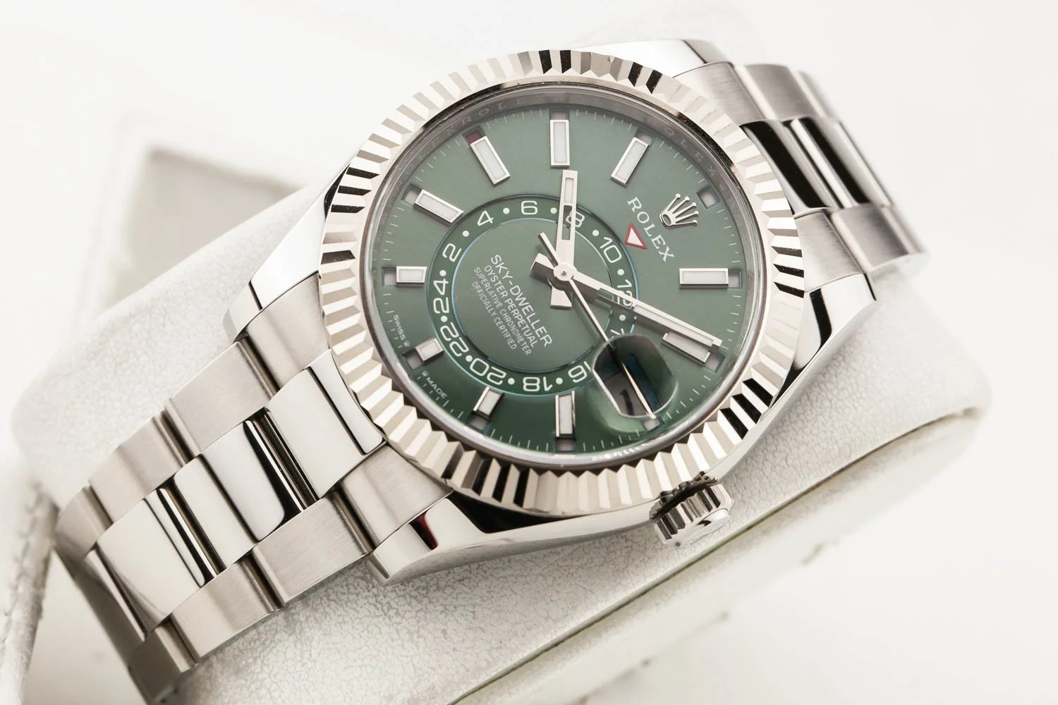 Rolex Sky-Dweller Green Dial PO 336934 091526 (4 of 10).jpg