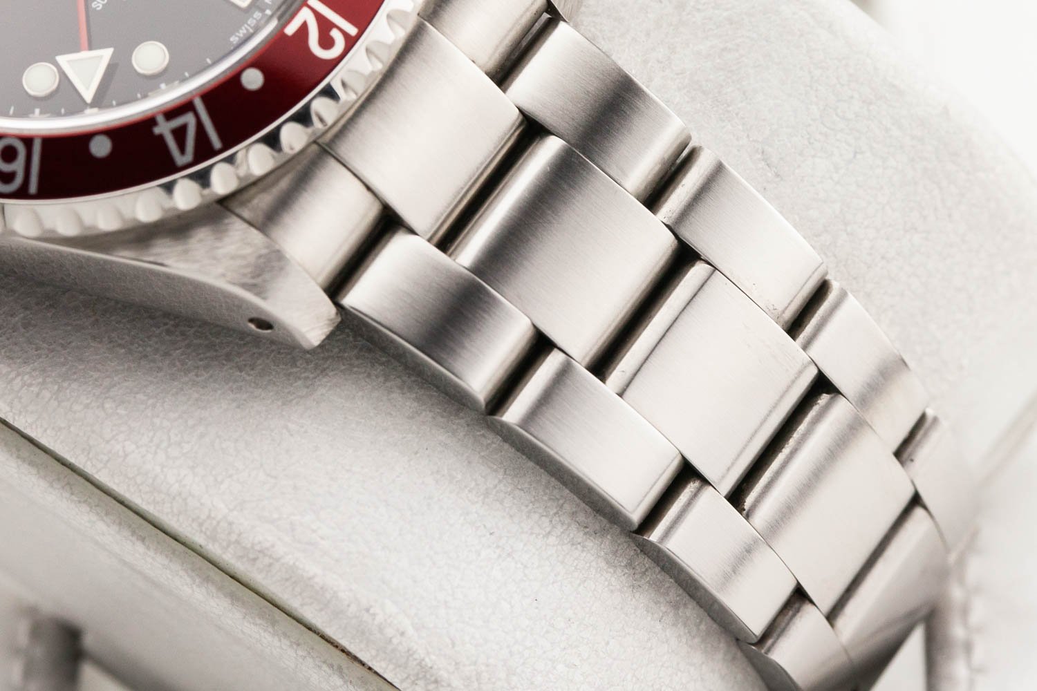 Rolex GMT Master II Red & Black Bezel K-Serial 16710 032526 (7 of 10).jpg