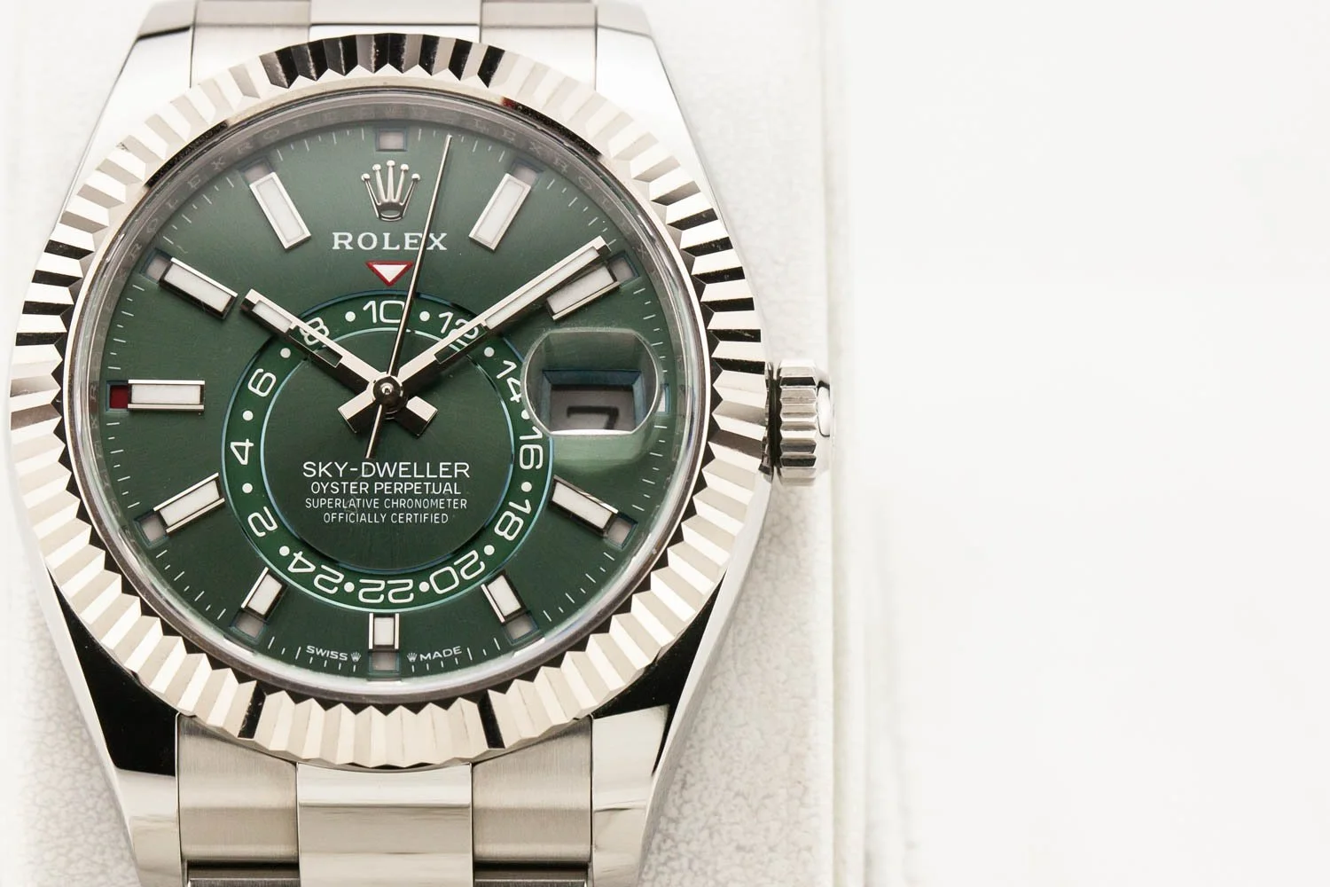 Rolex Sky-Dweller Green Dial PO 336934 091526 (3 of 10).jpg