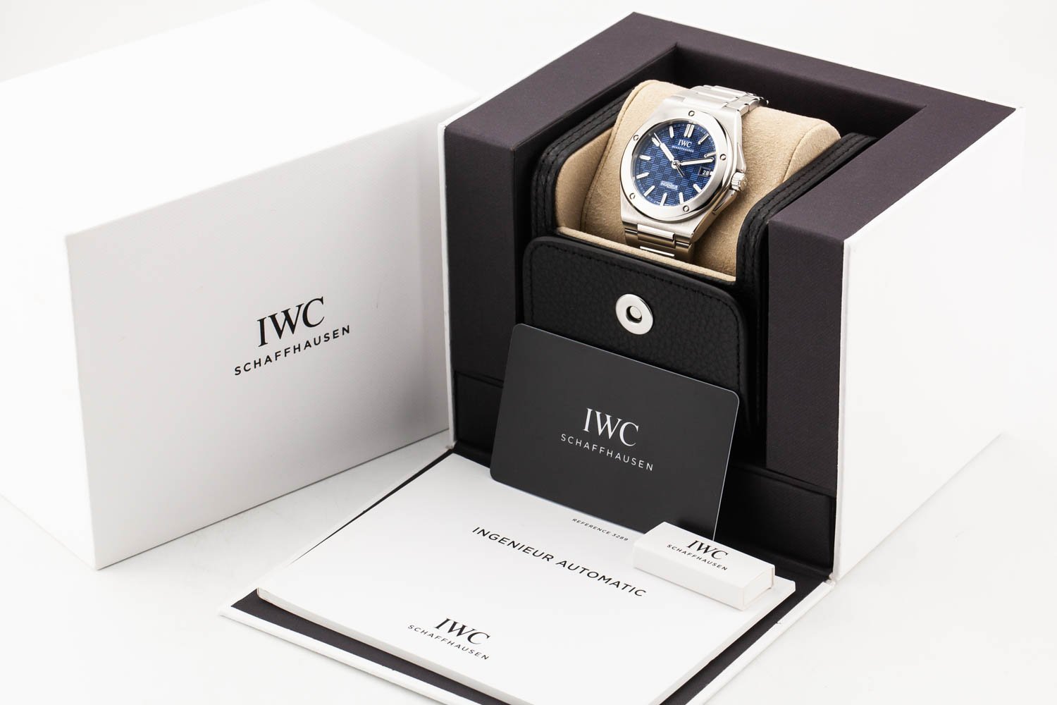 IWC Ingenieur Blue Dial Mint IW328907 072826 (10 of 10).jpg